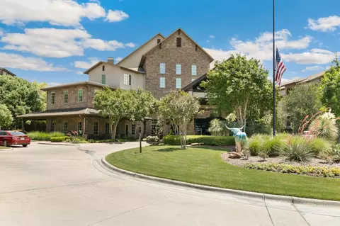 301 Watermere Dr #212, Southlake, TX 76092