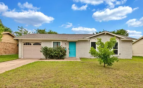 732 Hillside Dr, Burleson, TX 76028