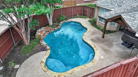 402 Montclair Dr, Allen, TX 75013
