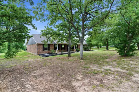 108 La Arroya Dr, Weatherford, TX 76088