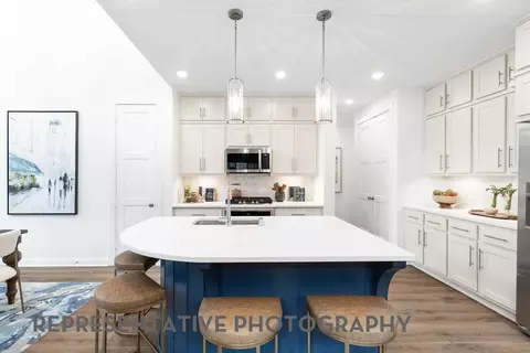 805 Willow Stream Dr, Lavon, TX 75166