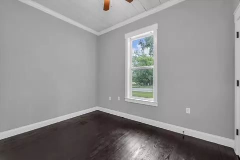 Bedroom - 620 Washington St, Mcgregor, TX 76657 photo 4 of 5