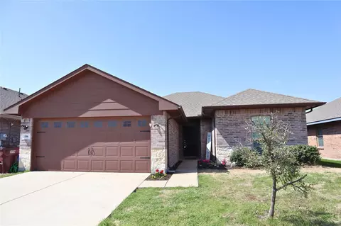 106 Cornell Ave, Farmersville, TX 75442