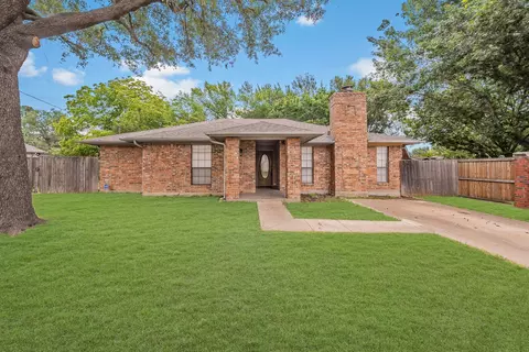 536 N Briery Rd, Irving, TX 75061
