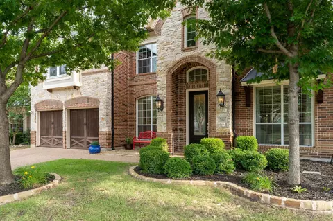 704 Skyler St, Argyle, TX 76226