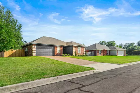 Exterior - 2040 Comal St, Waco, TX 76708 photo 9 of 11