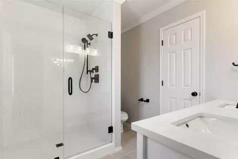 Bath - 2040 Comal St, Waco, TX 76708 photo 2 of 5