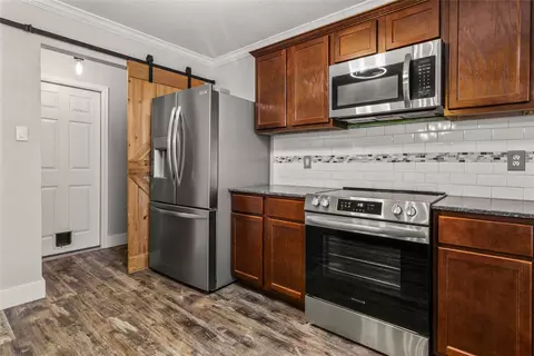 Kitchen - 2040 Comal St, Waco, TX 76708 photo 4 of 6
