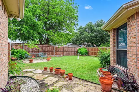 Exterior - 406 Northgate Dr, Terrell, TX 75160 photo 4 of 6