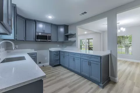 Kitchen - 2816 Summer Ave, Waco, TX 76708 photo 1 of 2