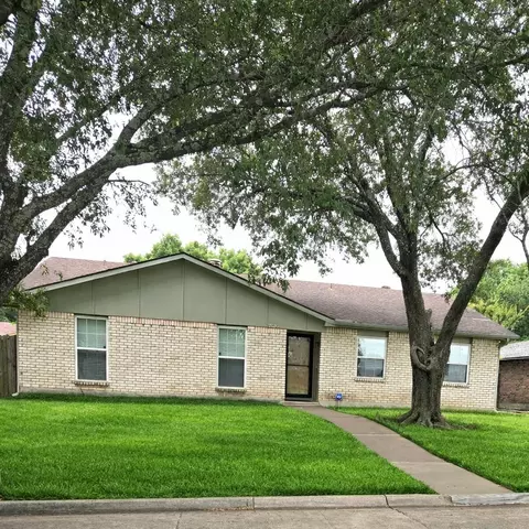 7120 Field View Ln, Dallas, TX 75249