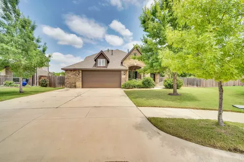 1316 Lacey Oak Dr, Mansfield, TX 76063
