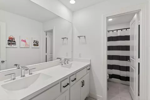 Bath - 2821 Epping Way, Celina, TX 75009 photo 4 of 4