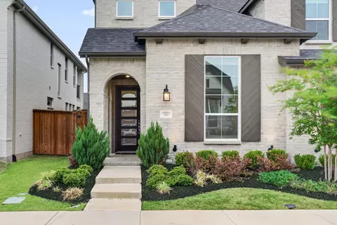 Exterior - 2821 Epping Way, Celina, TX 75009 photo 4 of 8