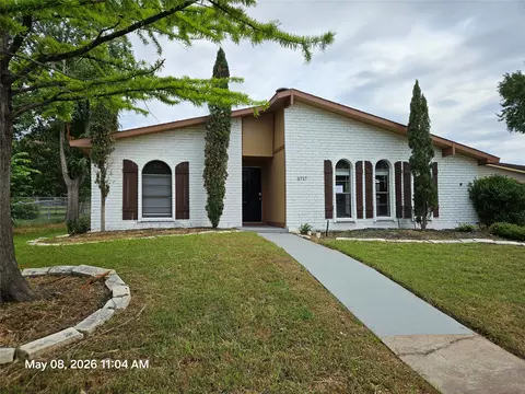 3717 Red Oak Dr, Garland, TX 75043