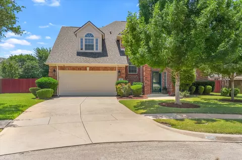 461 Shade Tree Ct, Hurst, TX 76054