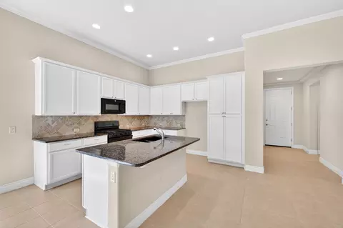 Kitchen - 9508 Rivercrest Dr, Denton, TX 76207 photo 3 of 3