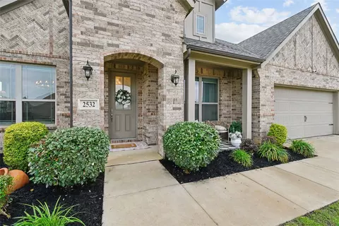 2532 Bunker Hill Dr, Burleson, TX 76028