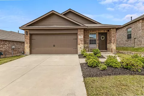 1020 Rio Bravo Dr, Forney, TX 75126