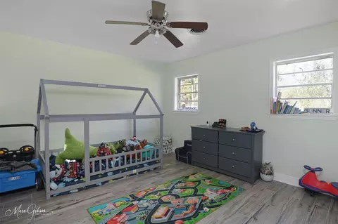 Bedroom - 135 Poverty Pt, Doyline, LA 71023 photo 2 of 3