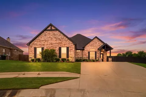 148 Lakeview Cir, Pilot Point, TX 76258