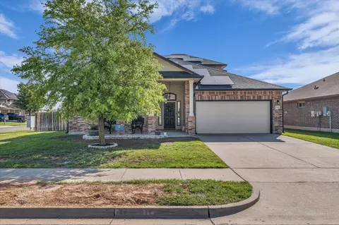 Exterior - 9453 Centennial Dr, Waco, TX 76708 photo 2 of 9