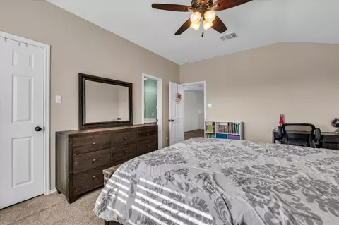 Bedroom - 9453 Centennial Dr, Waco, TX 76708 photo 4 of 4