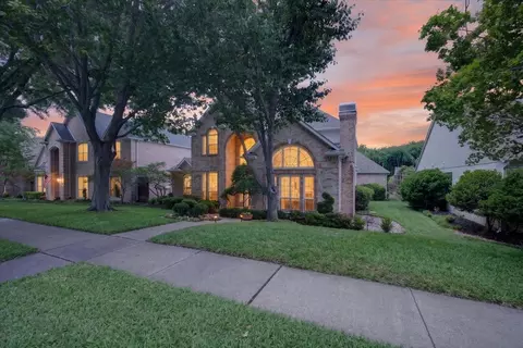 18719 Thorntree Ln, Dallas, TX 75252
