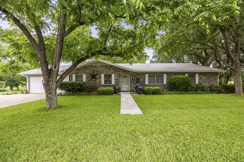 207 S Brook St, San Saba, TX 76877
