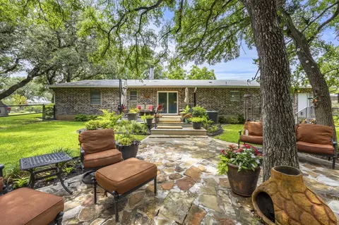 207 S Brook St, San Saba, TX 76877