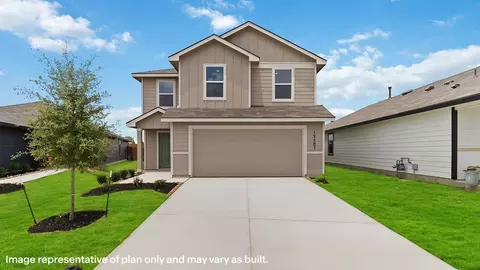 2104 Chantilly Ln, Arlington, TX 76015