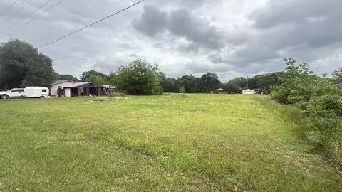 201 Waikiki Trl, Tool, TX 75143
