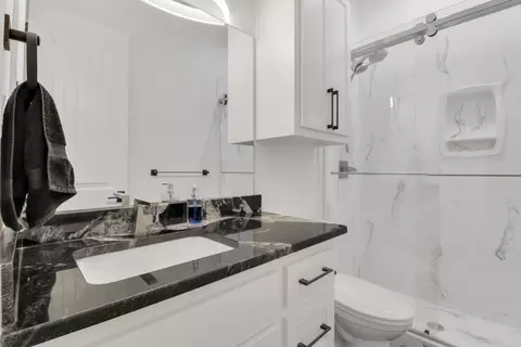 Bath - 5000 Esquire Estates Rd, Mabank, TX 75156 photo 9 of 10