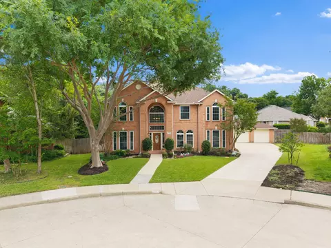 716 Mockingbird Ct, Crowley, TX 76036