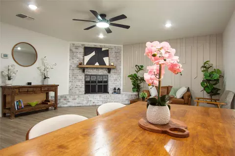1205 Augusta Rd, Benbrook, TX 76126