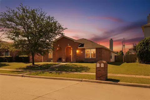 1838 Sierra Trl, Lancaster, TX 75146