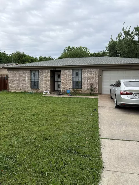 5617 De Cory Rd, Fort Worth, TX 76134