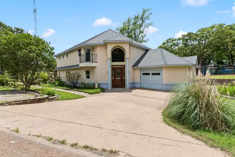 142 Deer Island Rd, Mabank, TX 75156