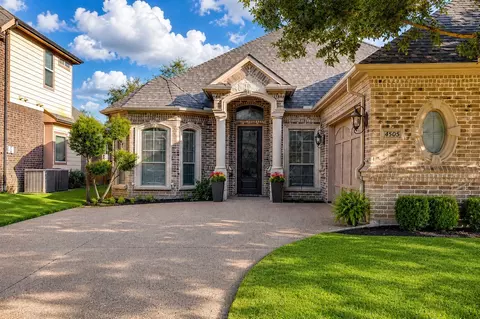 4505 Chaumont Trl, Arlington, TX 76013