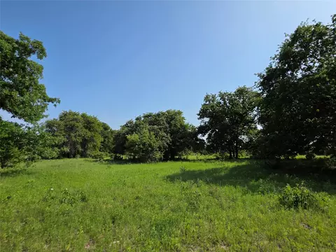 375 Ea Rd, Comanche, TX 76442 photo 2