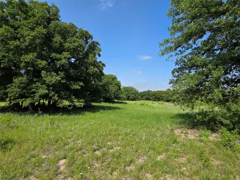 375 Ea Rd, Comanche, TX 76442