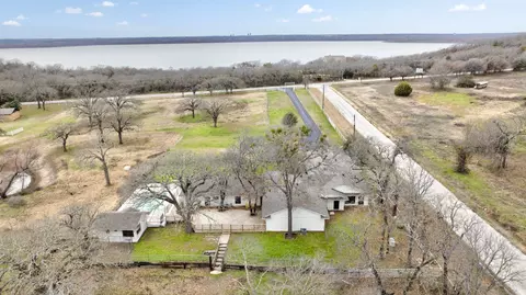 3700 Moseley Rd, Cross Roads, TX 76227