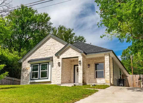 2955 Pearl Ave, Fort Worth, TX 76106