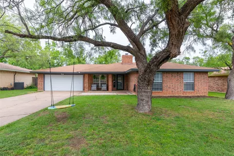 1034 Piedmont Dr, Abilene, TX 79601
