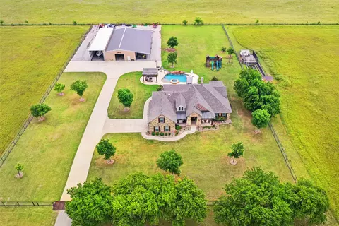 10400 Freeman Rd, Sanger, TX 76266