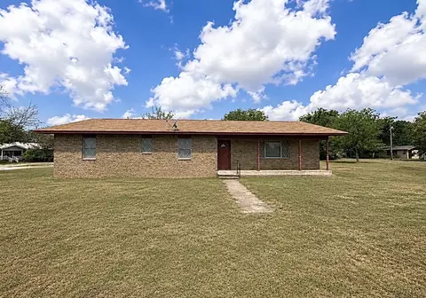 308 N Cotton Belt Ave, Gustine, TX 76455
