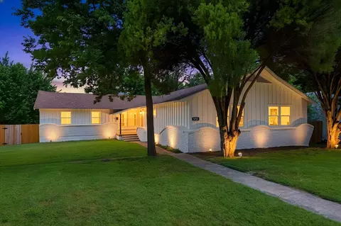 5751 Trio Ln, Dallas, TX 75241