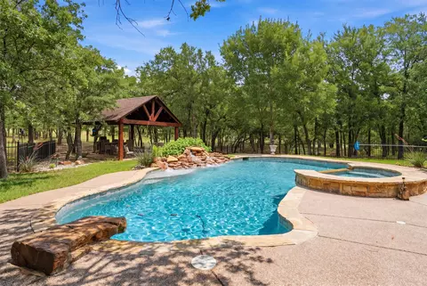 705 Boling Ranch Rd, Azle, TX 76020