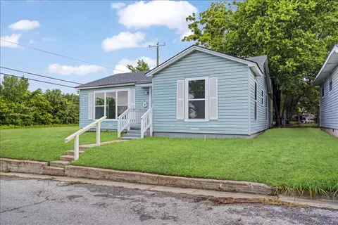 Exterior - 401 E Morton St, Denison, TX 75021 photo 3 of 5
