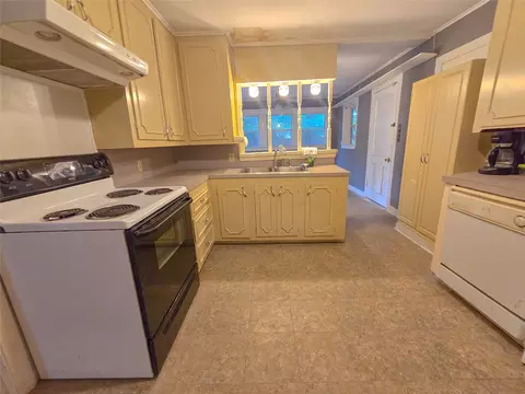 Kitchen - 1302 Turner St, Minden, LA 71055 photo 1 of 1